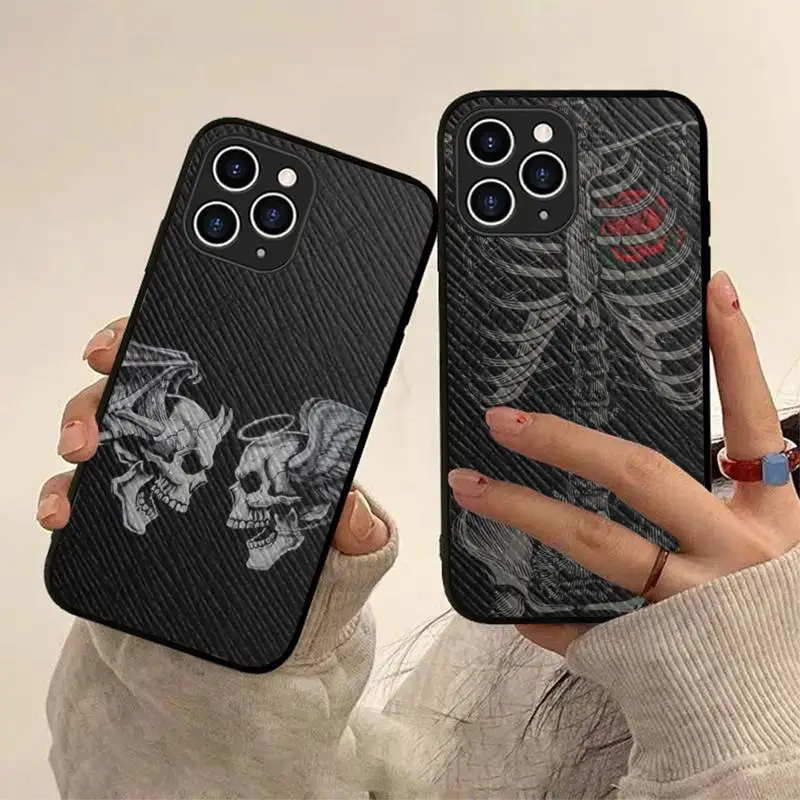 

YNDFCNB Gothic Fashion Skull Phone Case Hard Leather Case for iPhone 11 12 13 Mini Pro Max 8 7 Plus SE 2020 X XR XS Coque