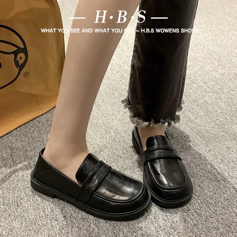 Лоферы женские с мехом универсальные оксфорды без застежки плоская подошва в