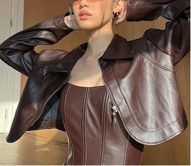 Укороченный женский топ из ПУ кожи Элегантная черная Свободная верхняя одежда с