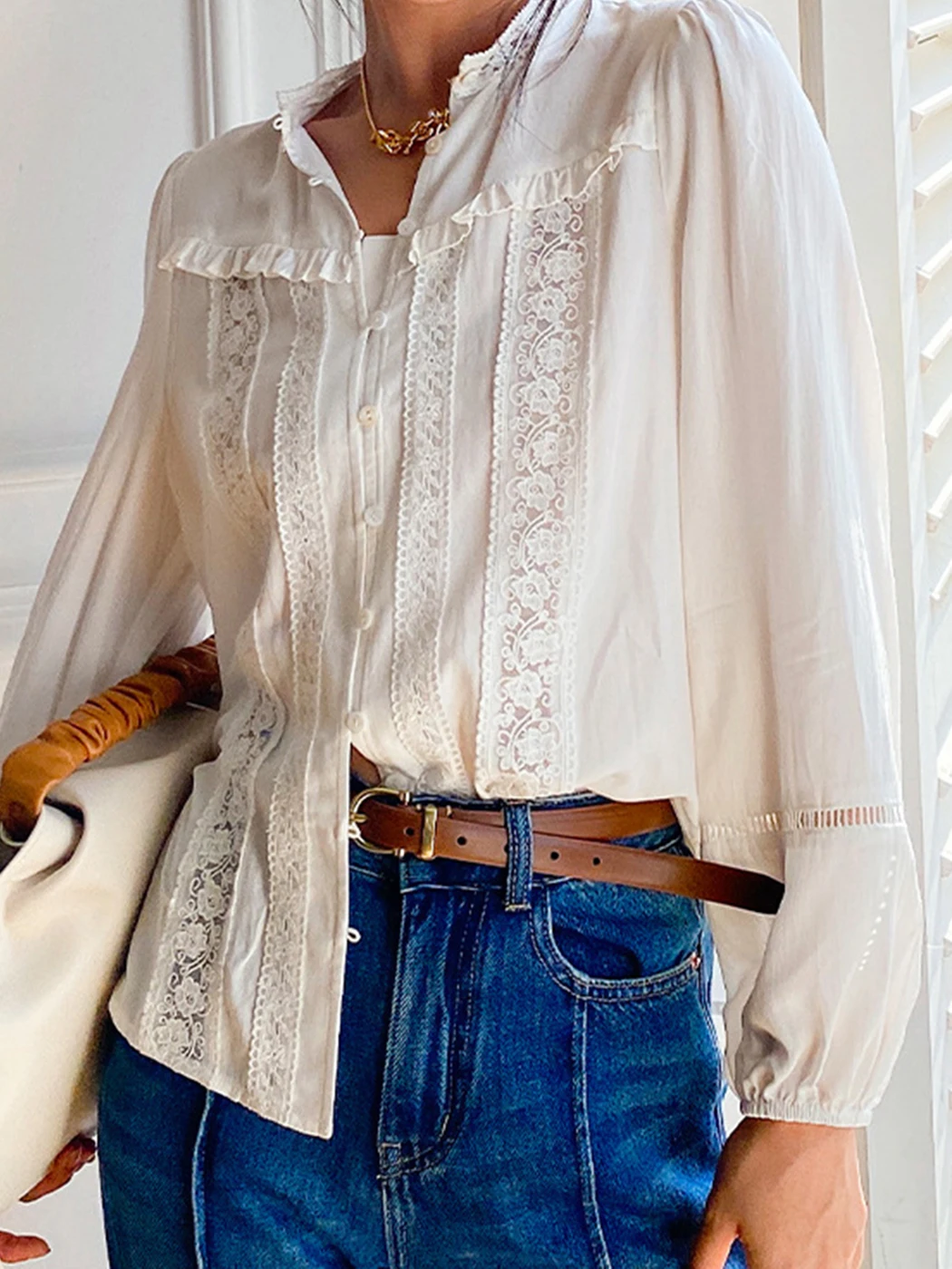 

Vintage Lace Patchwork Blouses Women Spring Loose Lantern Sleeve Ruffles Hollow Out Shirts Chic Elegant Casual Blouse Femme 2022