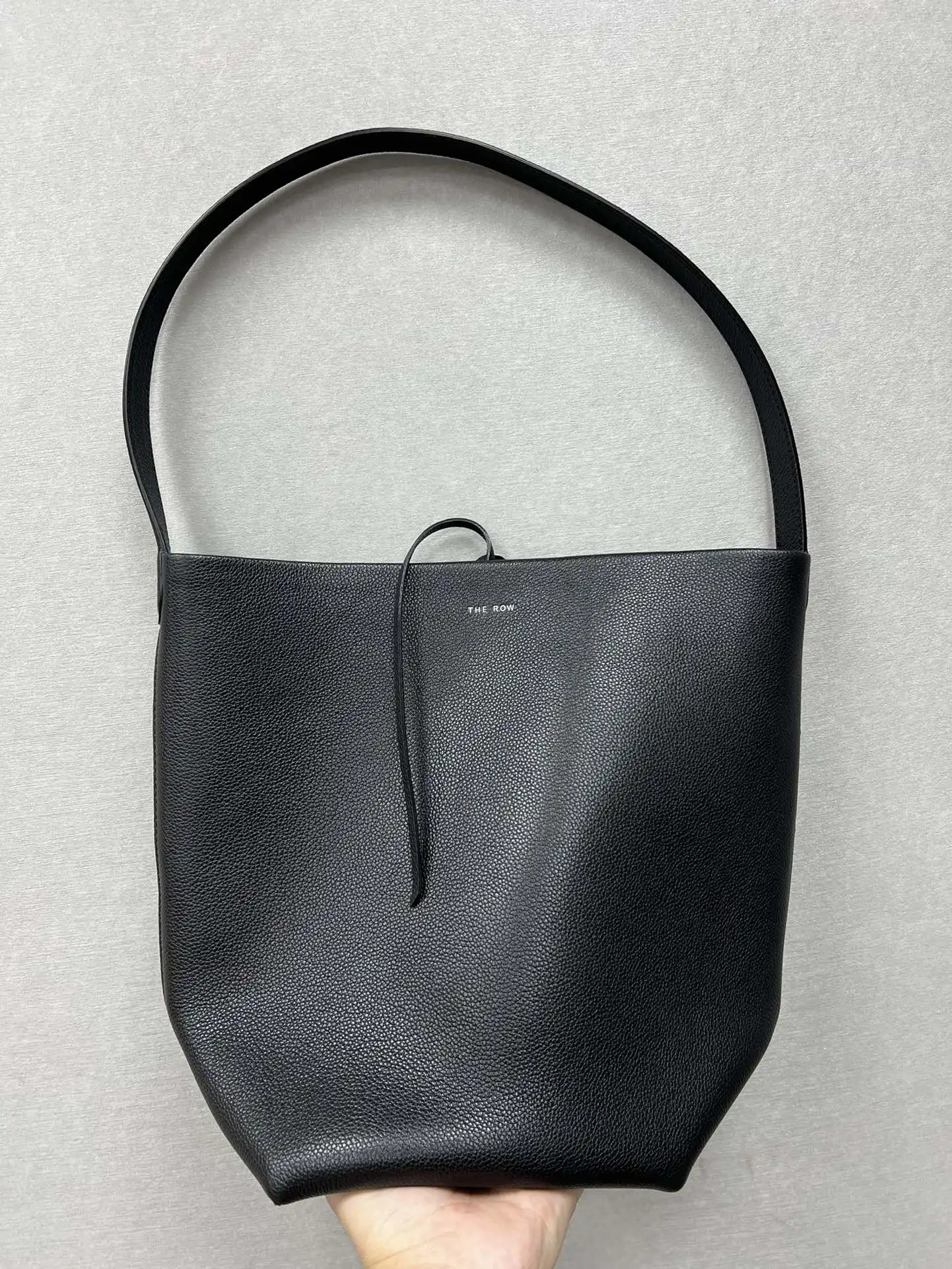 

The Row Bag Bucket Classic Tote Bags Woman 2023 Single Shoulder Spring New N/S Park Unisex Medium Size Cowhide Fashion Luxury