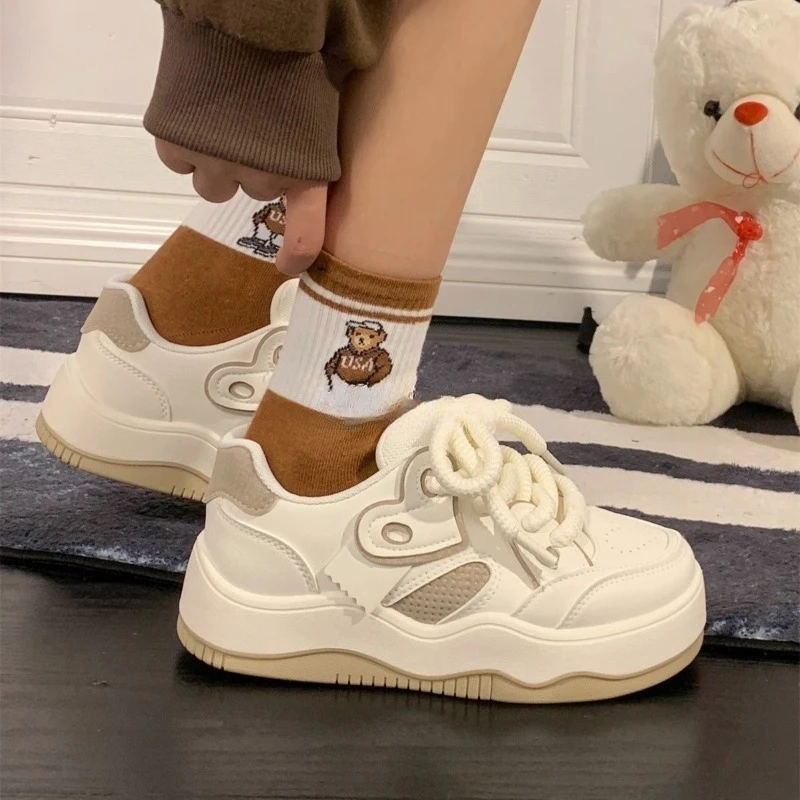 Модная брендовая дизайнерская женская спортивная обувь кроссовки на плоской