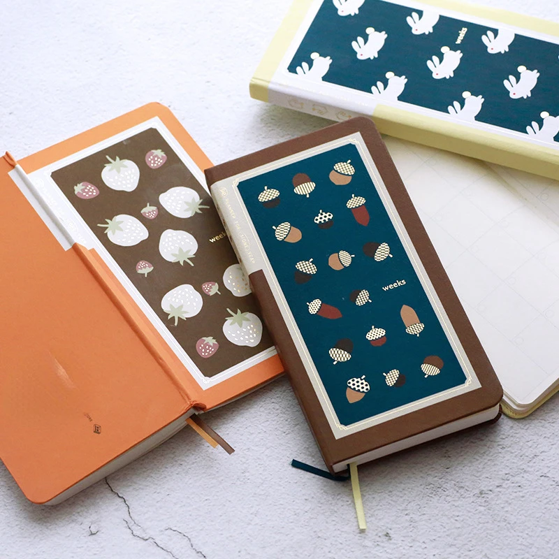 

Limited Edition 2023 New Portable Weeks Planner Book Lovely Strawberry And Acorn Series Retro Cute Notebook Grid Paper 160P