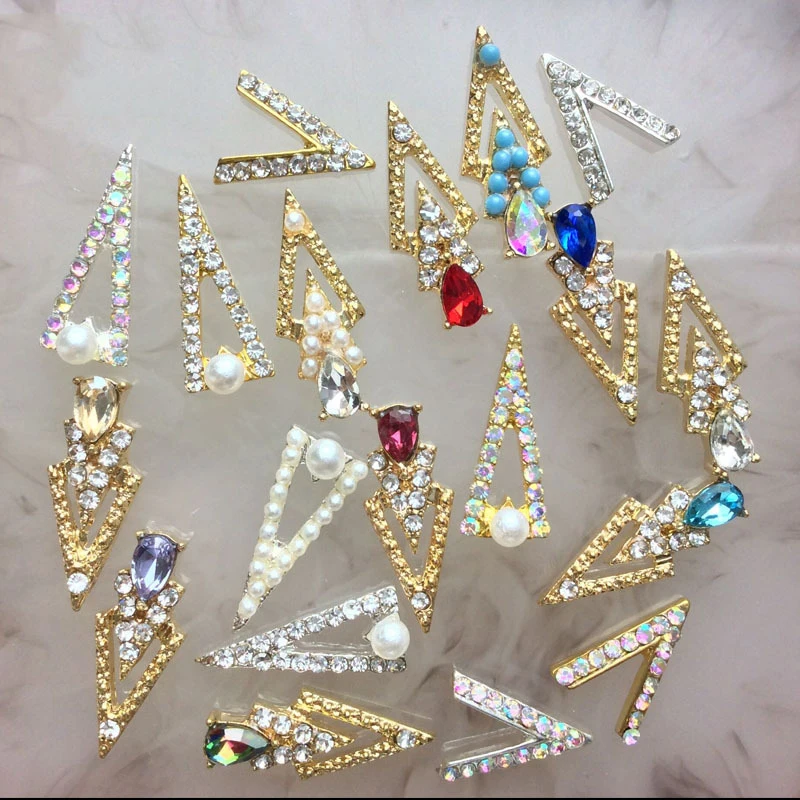 

10Pcs Triangle Nail Art Metal Alloy Charms Luxury 3D Crystal Rhinestones Gems AB Diamond Jewelry Nail DIY Manicure Decorations