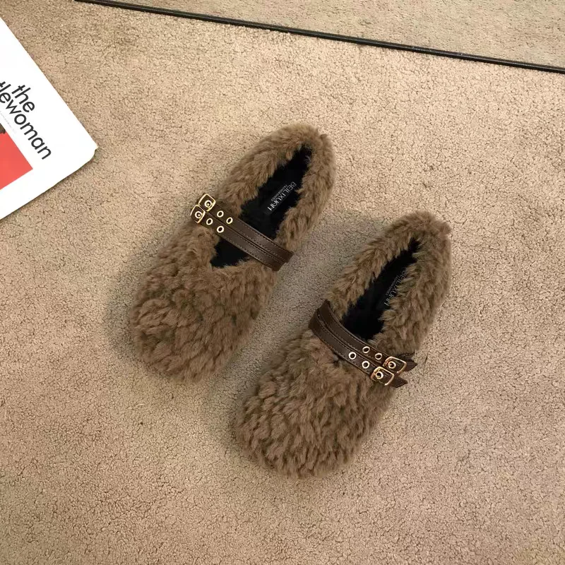 Женские замшевые туфли на плоской подошве с круглым носком и бантом-бабочкой