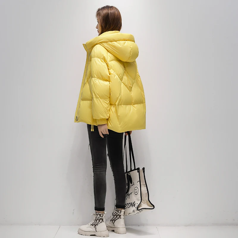 

Women 2022 Winter Fashion Loose Hooded Outerwear Female Short White Duck Down Jackets Ladies Thicken Warm Casual Coats E44