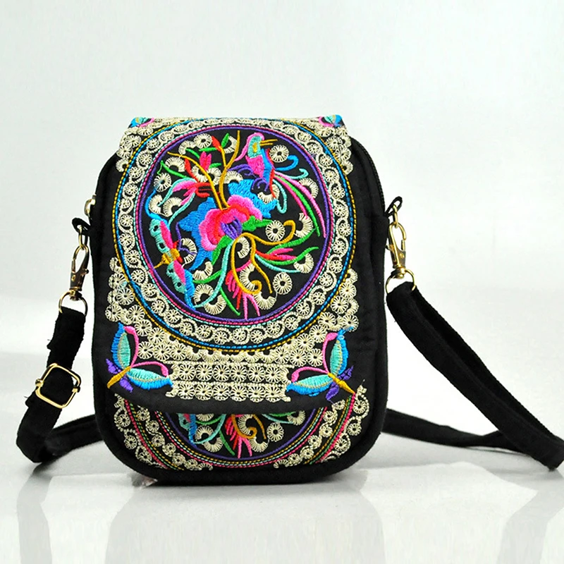 

Women Shoulder Bag Travel Pouch Vintage Floral Embroidered Crossbody Zip Bag Embroidered Mobile Phone Bag