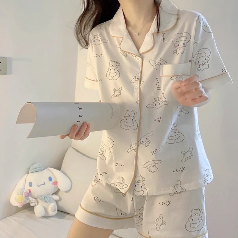 

Новинка, кавайная Пижама Sanrio Cinnamoroll с короткими рукавами, домашняя одежда, мультяшный милый усовершенствованный стиль, ледяной шелк, милый подарок на Рождество для девочек