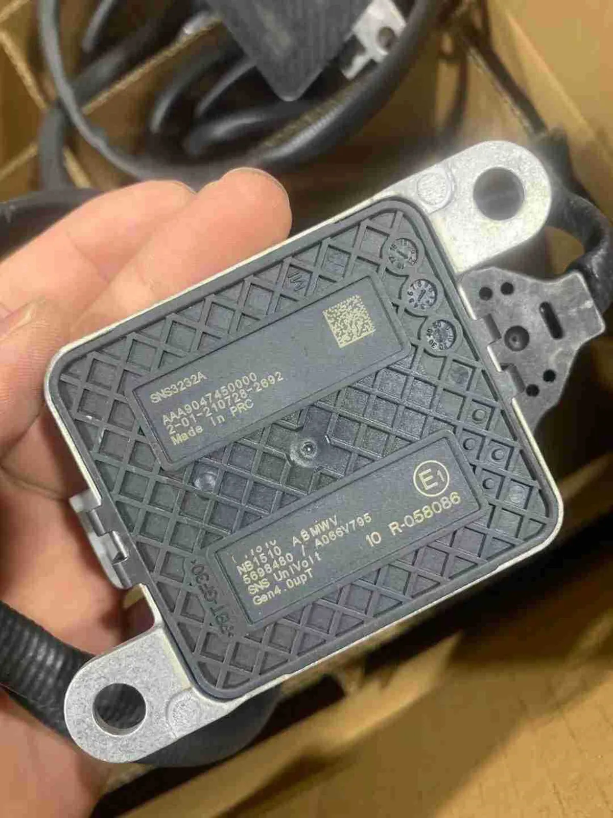

5698480 A066V795 Nitrogen Oxygen Sensor for Cummins