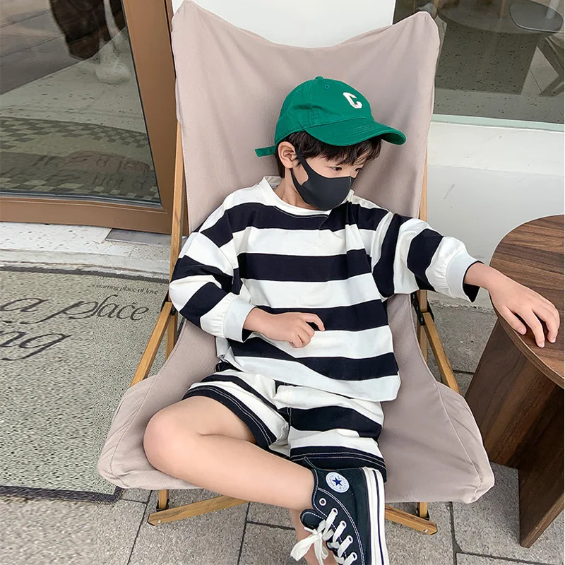 

2022 Summer New Arrival Children Sport Suit Striped Long Sleeves Sweatshirt Kid Boy Handsome Sports Cotton Shorts 2pc Set