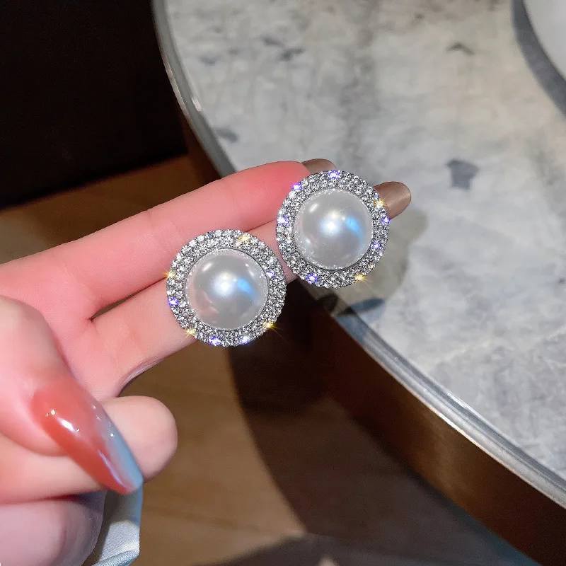 

Luxury shiny Rhinestone crystal With white Pearls Big Stud Earrings For women boho hyperbole large pearl women earings