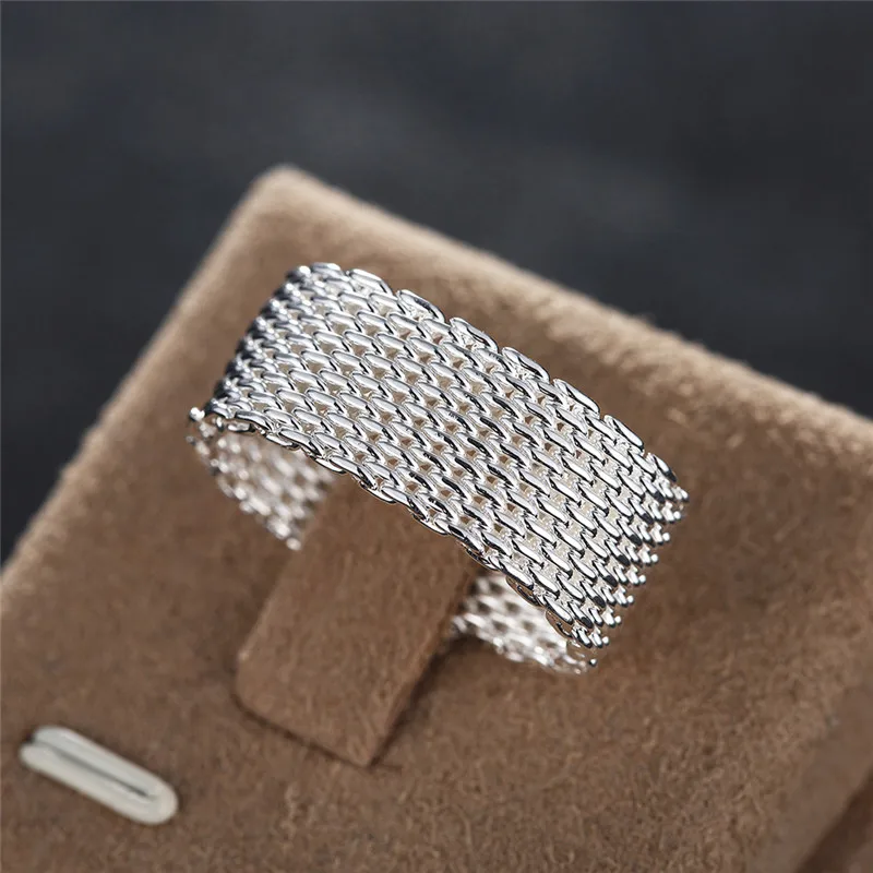 Серебряное кольцо Modyle 925