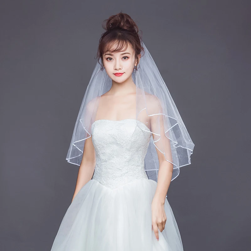 Белая короткая Свадебная Женская Фата романтическая трехслойная 85 см фата с