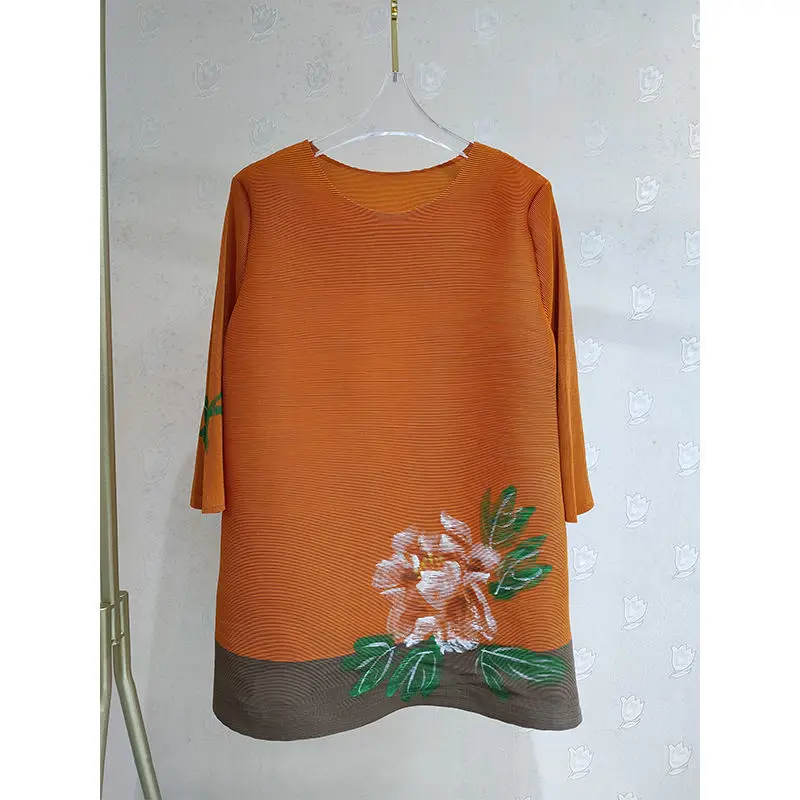 

Pleated blouse t shirt female 2022 summer new fashion printed loose large size o neck short sleeve thin milky wild T-shirt tide