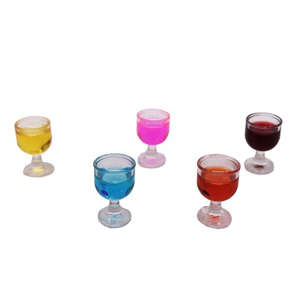 

5Pcs Mini Beer Cups Models Mini Decors Small House Accessories (Random Color)