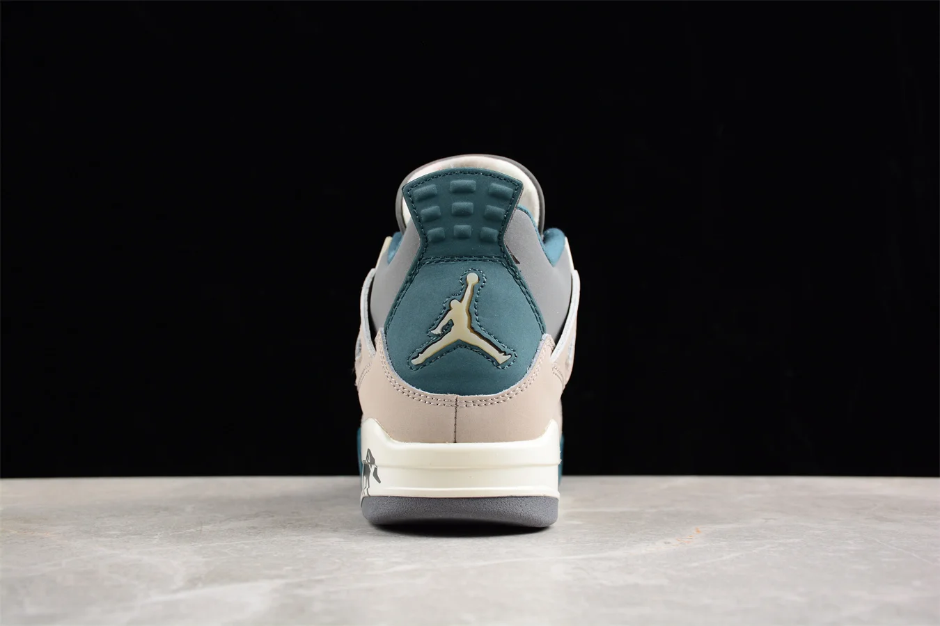 кроссовки Nike Air Jordan 4 Premium “Pony Hair” Спортивная обувь для активного отдыха
