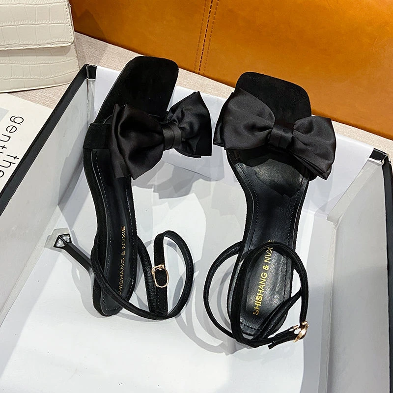 

2022 Women Sexy Sandals Lady High Heels Design Women Cross Strap Bandage Shoes Lady Hollow Out Strap Thick with Party High Heels