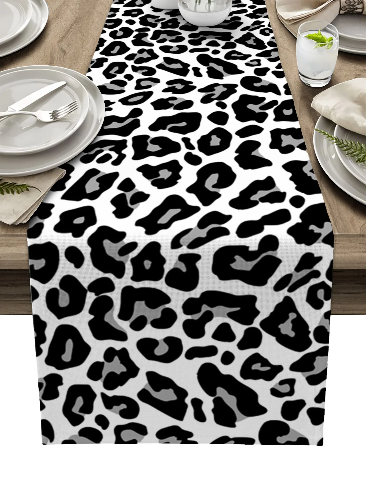 

Leopard Texture Black White Modern Table Runner for Living Room Garden Table Decoration Coffee Kitchen Minimalist Tablecloths