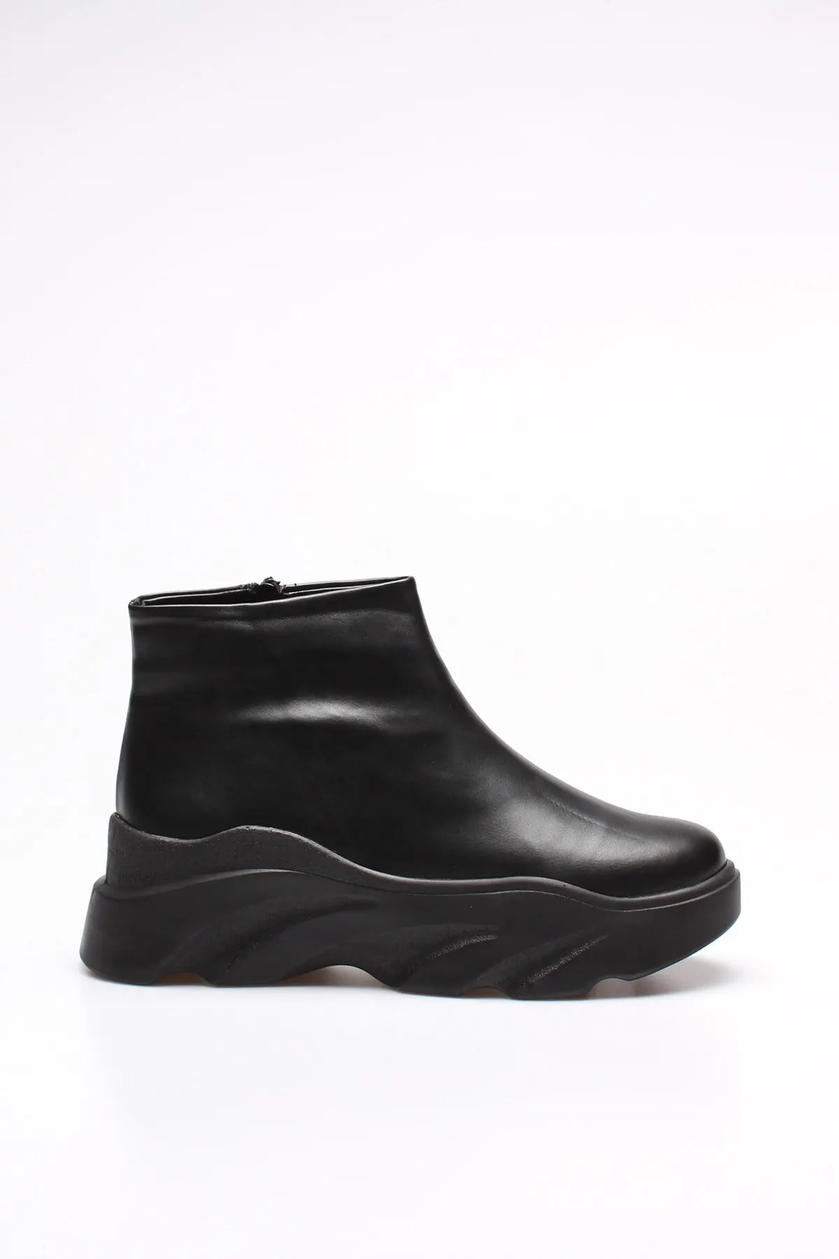 

Fashion Style Black Leather Boot Boots & Bootie