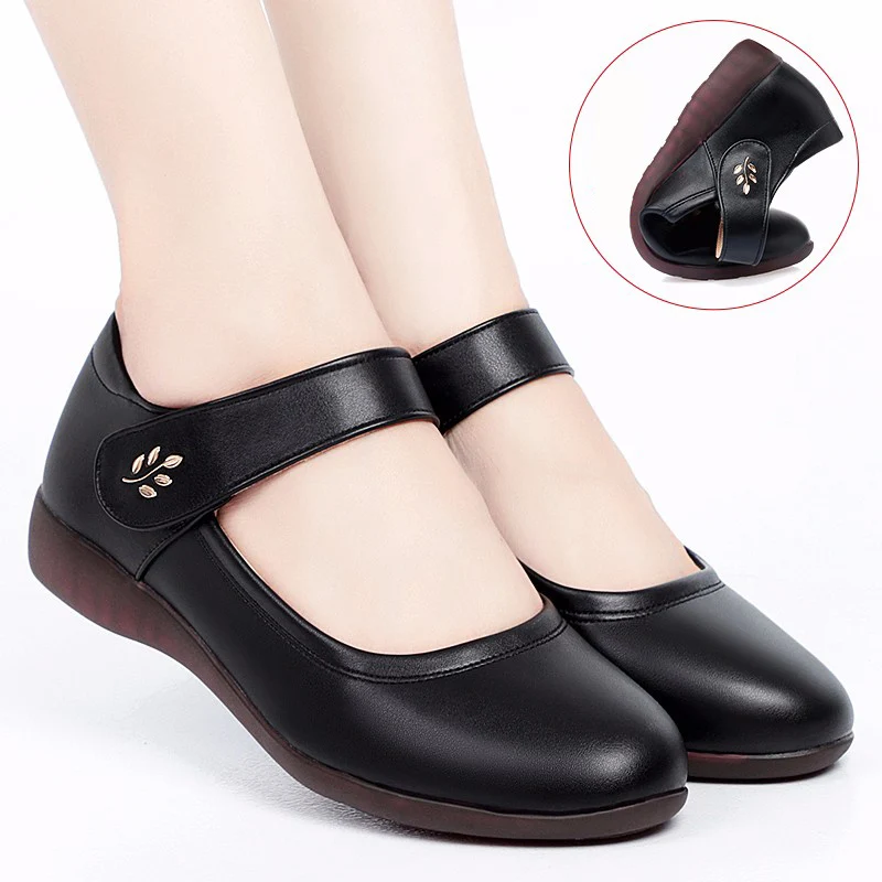 Comfort Soft Bottom Flats Women Spring Flower Ankle Strap Flat Heels Mom Shoes Woman Beige Pu Leather Light Nurse Shoes