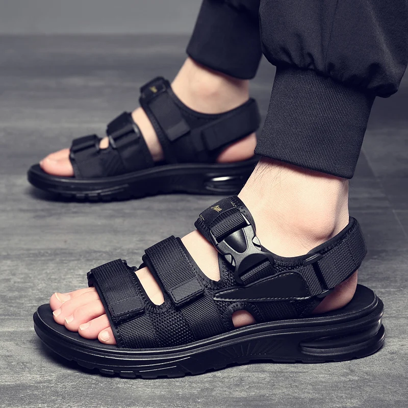 

2023 New Flat Bottom Fashion Buckle Strap Men's Sports Sandals Casual Outdoor Anti Slip Breathable Versatile Solid Shoes for Men