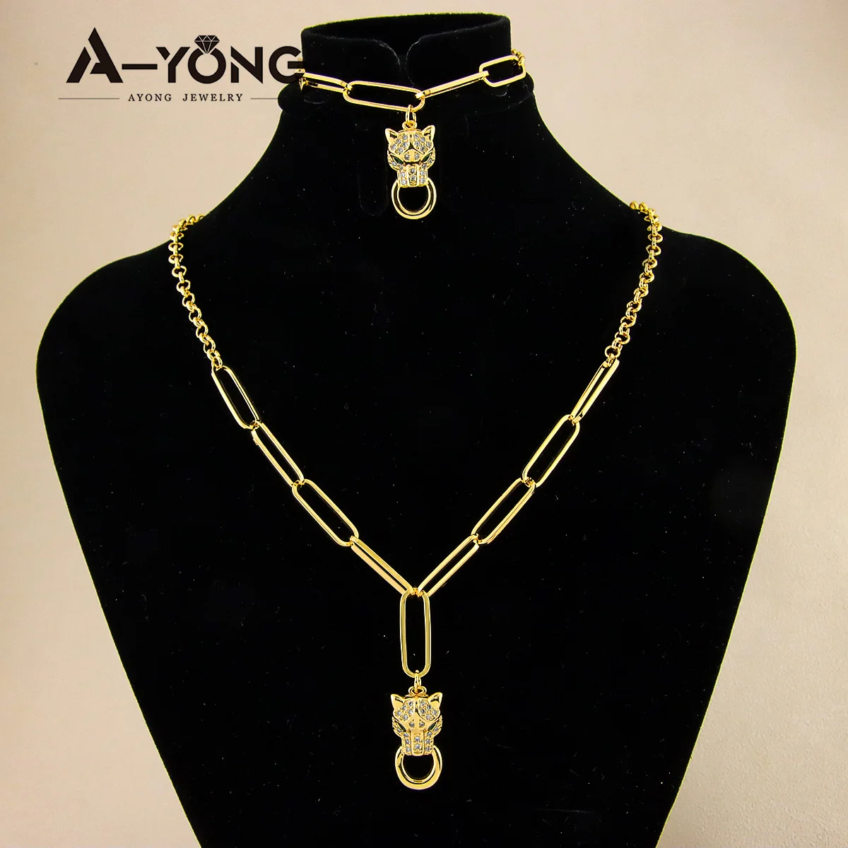 

Middle East Gold Jewelry Set 21k Gold Plated Panther Necklace Pendant Africa Necklaces Jewelrys Set Vintage Party Accessories
