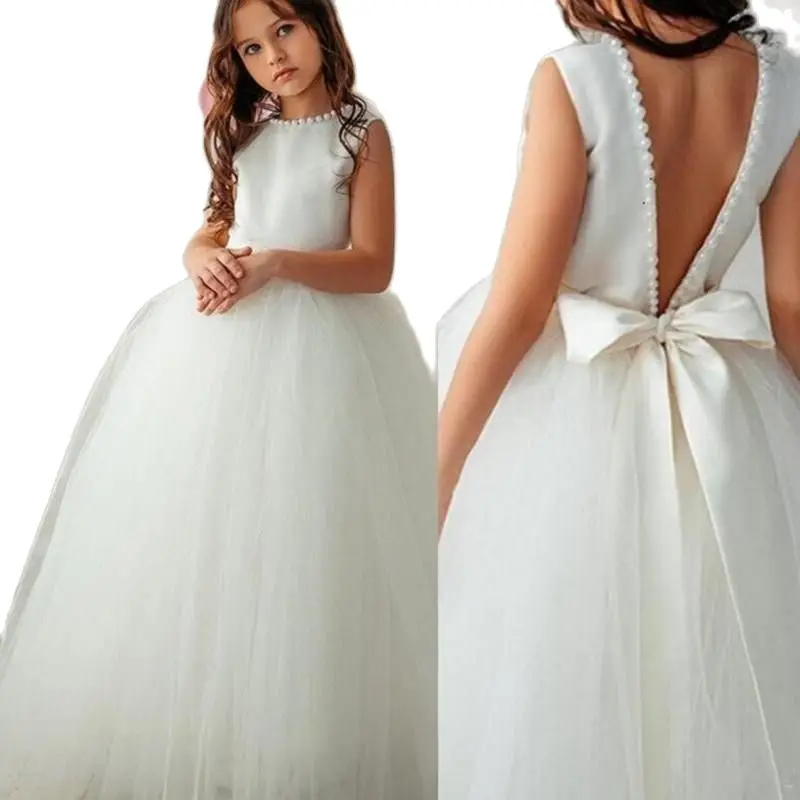 

Latest Lovely Blush Flower Girls Dresses Short V Neckline Back Out Tier Skirt Bow Lace Kids Halloween Party Gowns Christmas