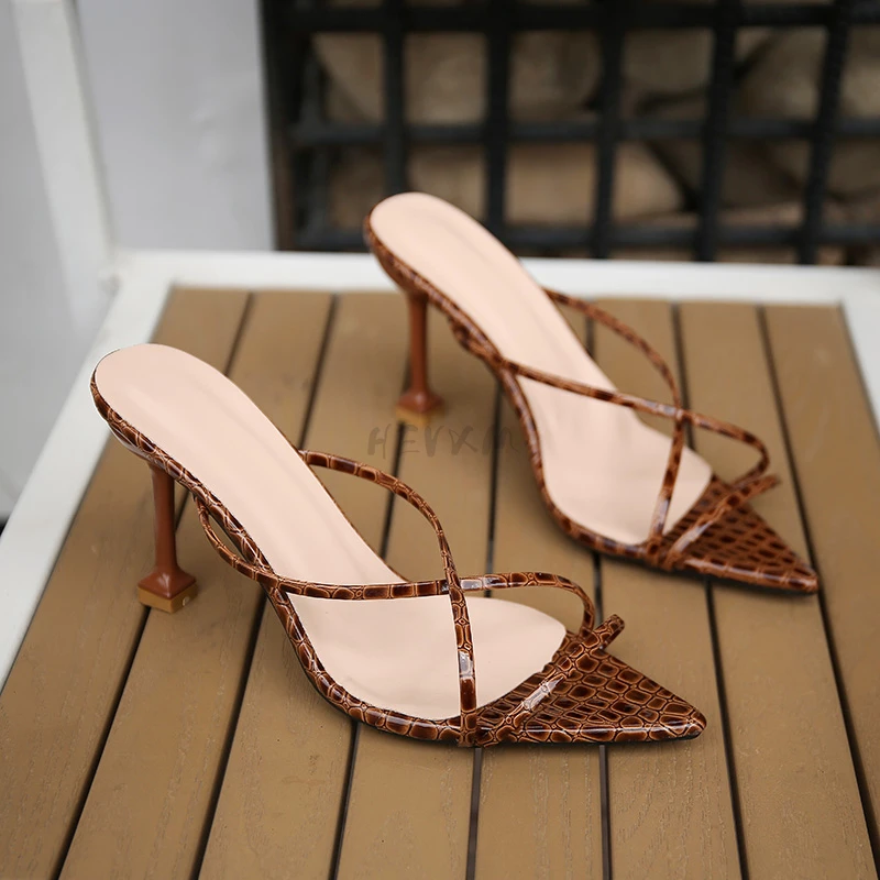 

Fashion Slippers 2022 NEW Summer Women's Sandals PU Thin High Cover Heel Shallow Mature Serpentine Dance Solid Pumps 36-42