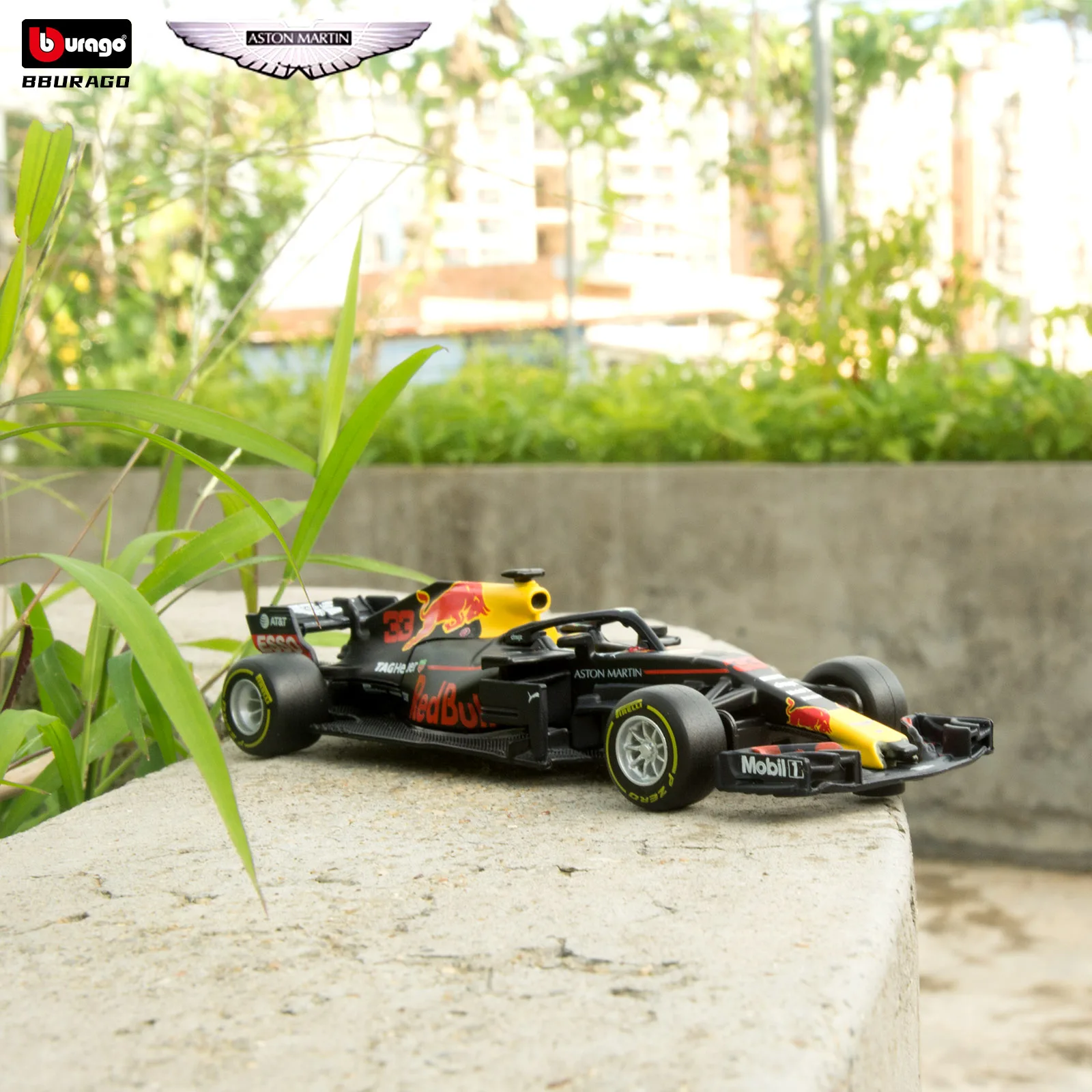 Модель автомобиля из сплава под давлением Bburago 1:43 модель F1 Команда Red Bull гоночная