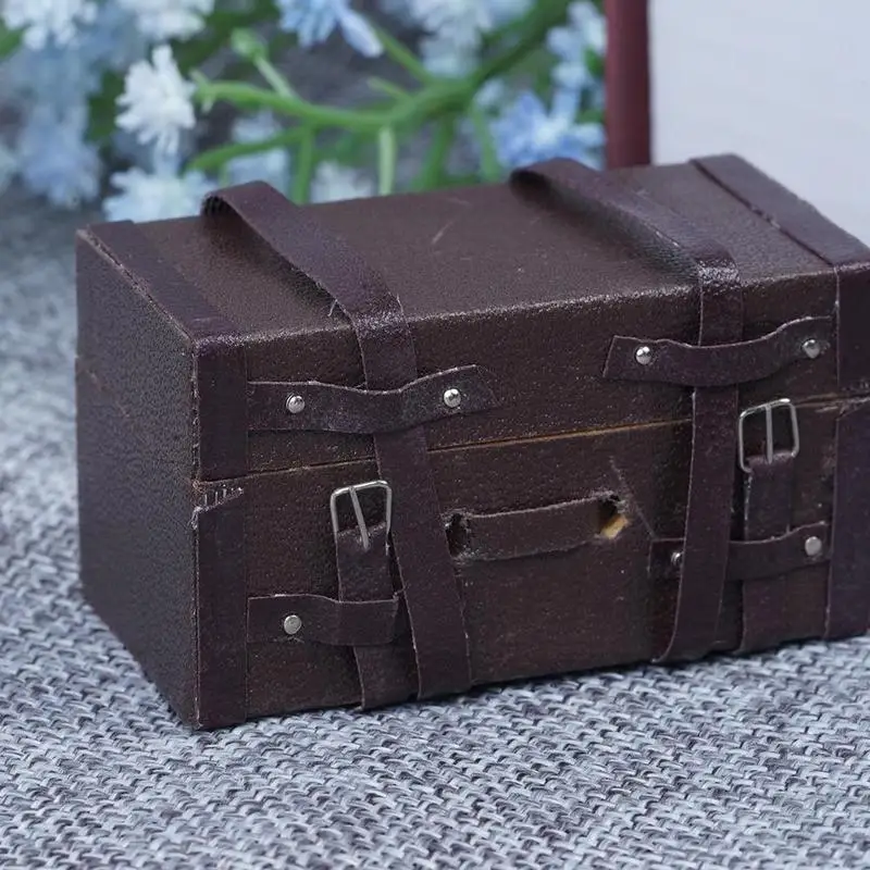 

1:12 House Miniature Retro Leather House Model Toy Accessories Retro Vintage Box House Handicraft Leather T0e0