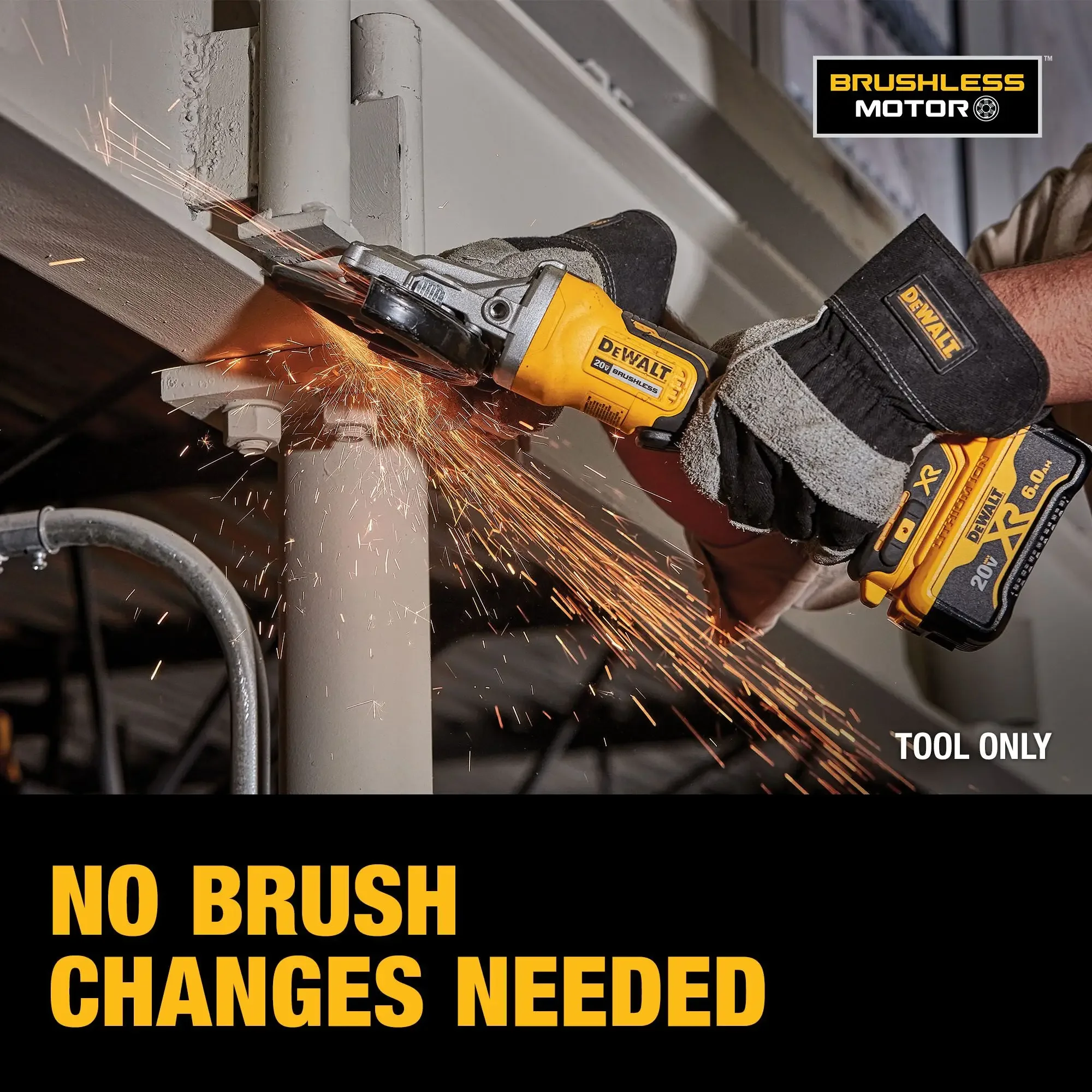 Беспроводная бесщеточная электрическая пила DEWALT DCG413FB
