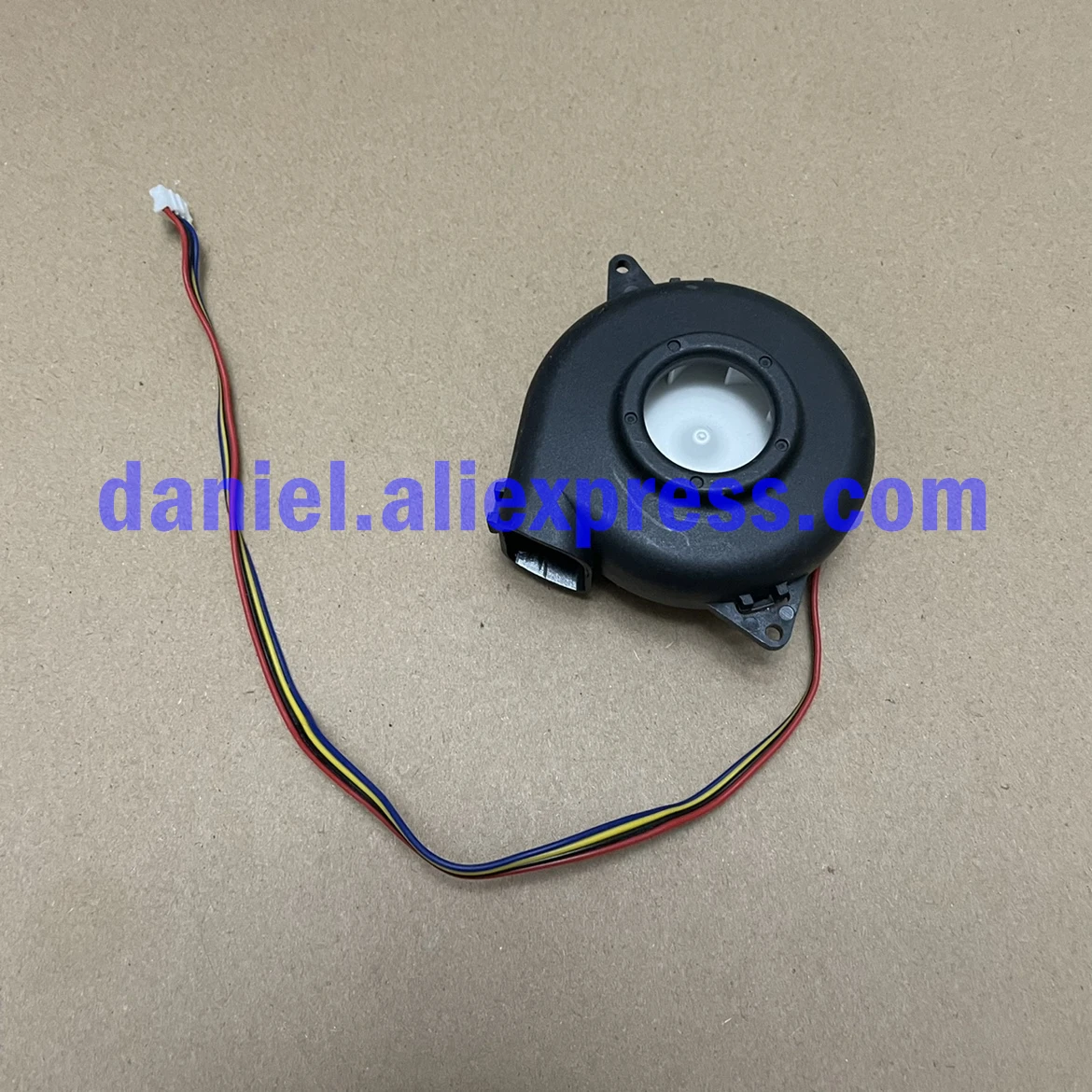 Sweeping robot xyxing55 vacuuming turbo motor fan XYX-GB7015HGP 15v1.5a