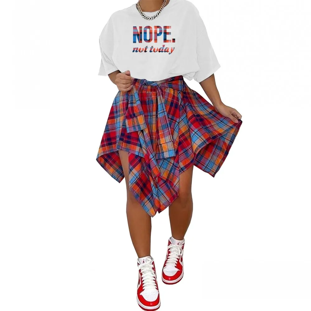 

Женский комплект из двух предметов, белая футболка, топ, асимметричная клетчатая юбка, модный уличный наряд, летняя повседневная футболка с ...