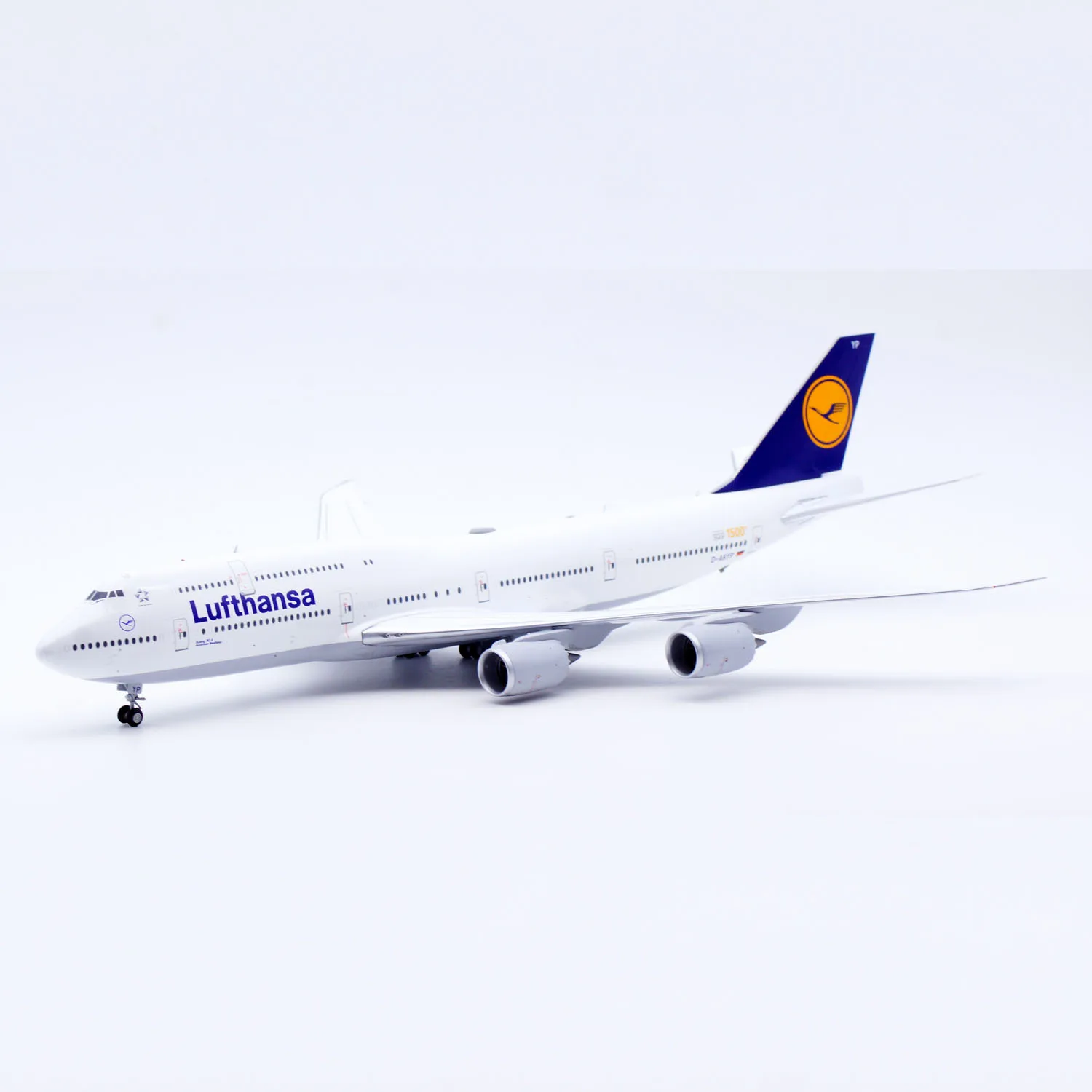 Фото EW2748008 Коллекционный самолет из сплава в подарок JC Wings 1:200 Lufthansa Boeing B747-8 [1500th 747] Литая под давлением модель самолета D-ABYP №5