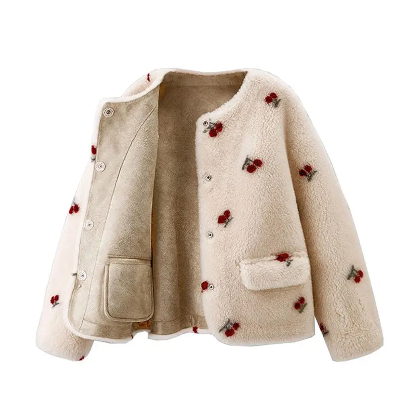 

2022 autumn andwinter newsweet cherry blossom chanel style short section lambwool fleece winter clothes for women Korean fashion