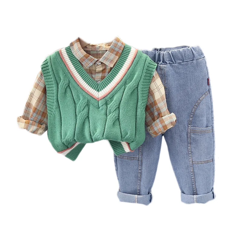 Комплект из трех предметов для мальчиков OLEKID рубашка и джинсы в клетку хлопковый