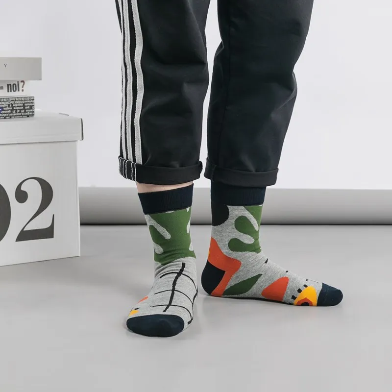 Men's new deodorant medium tube socks four seasons high quality pure cotton socks fashion leisure color cotton socks gifts