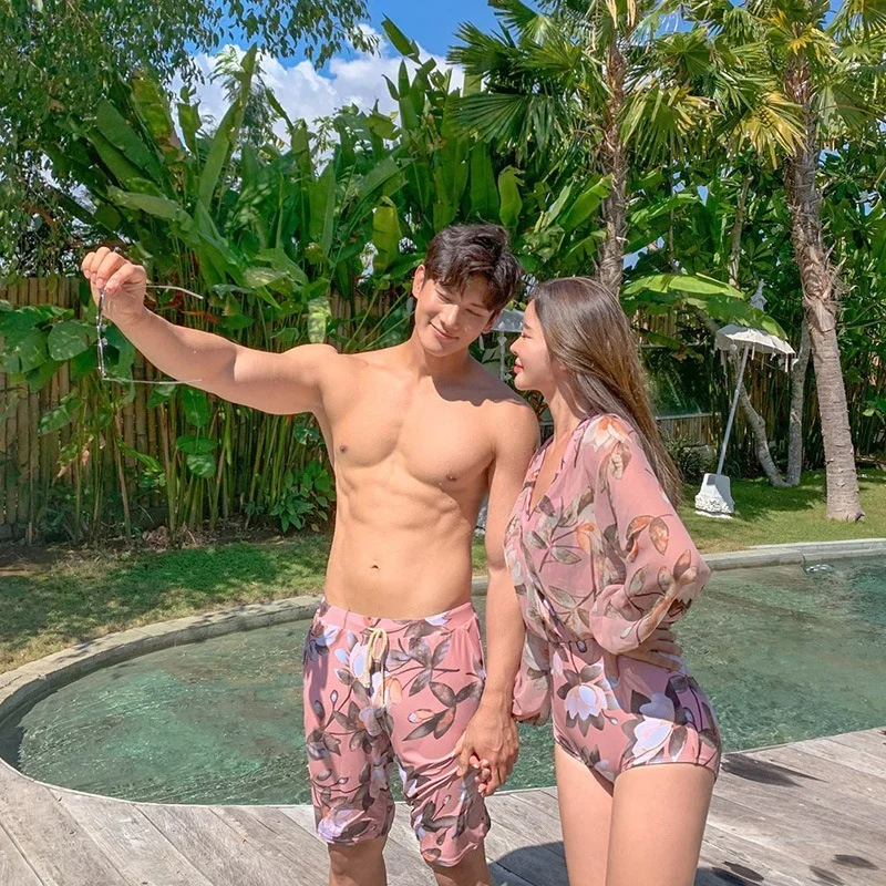 2021 Couple Swimsuit Korea One-Piece Swimsuit Long Sleeve Slim Conservative Swimsuit Hot Spring Swimsuit