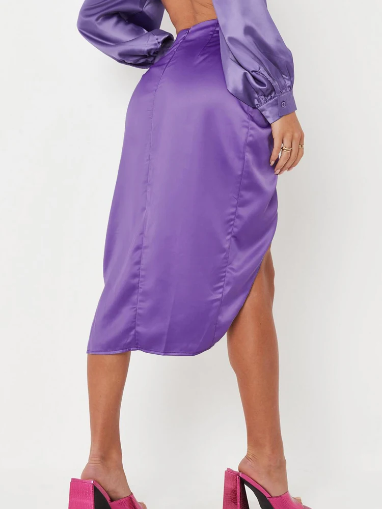 Атласная женская фиолетовая юбка миди элегантная Праздничная шелковая пляжная с