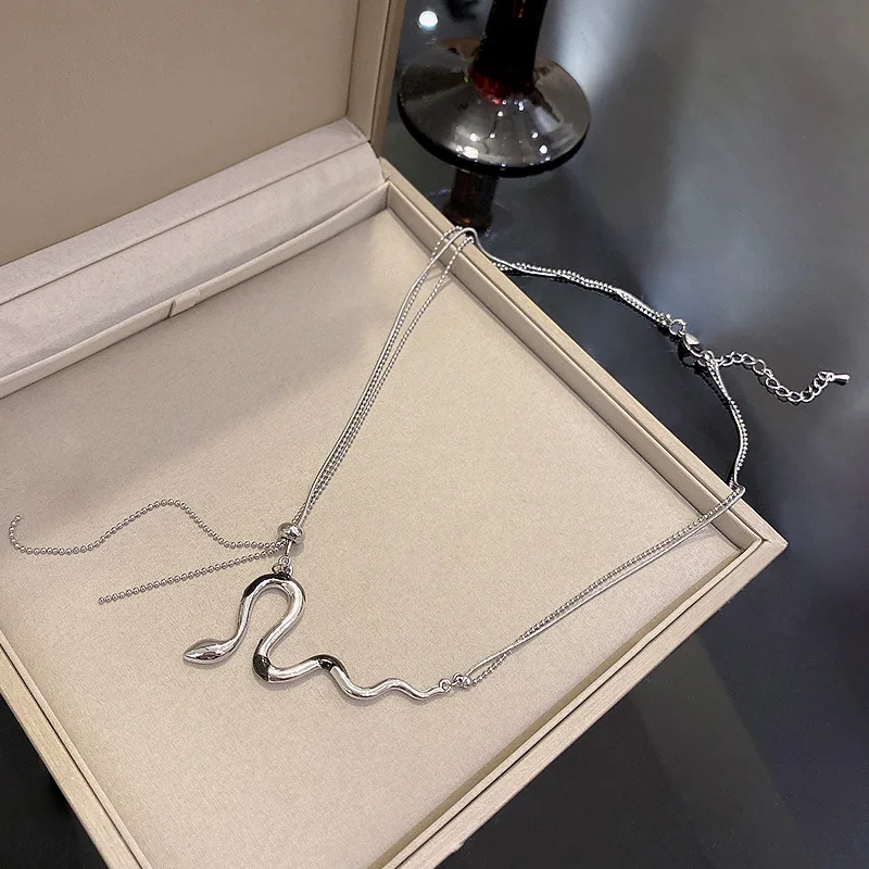 

Двухслойное ожерелье с цепочкой до ключиц в виде змеи, женское модное ожерелье в стиле хип-хоп для женщин и девушек, бижутерия для вечеринки