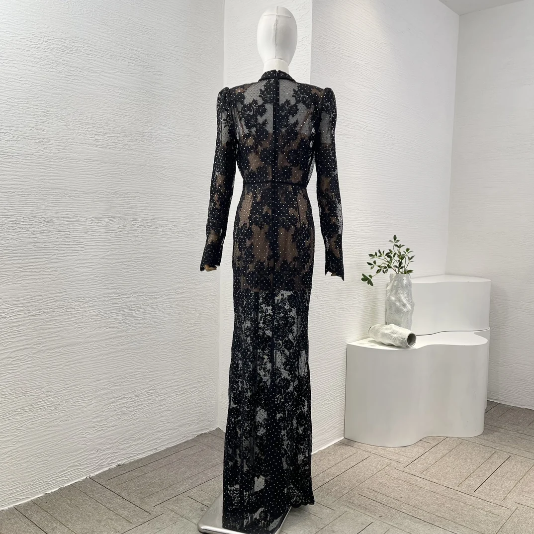 Изящное женское платье макси белое кружевное лоскутное с длинными рукавами