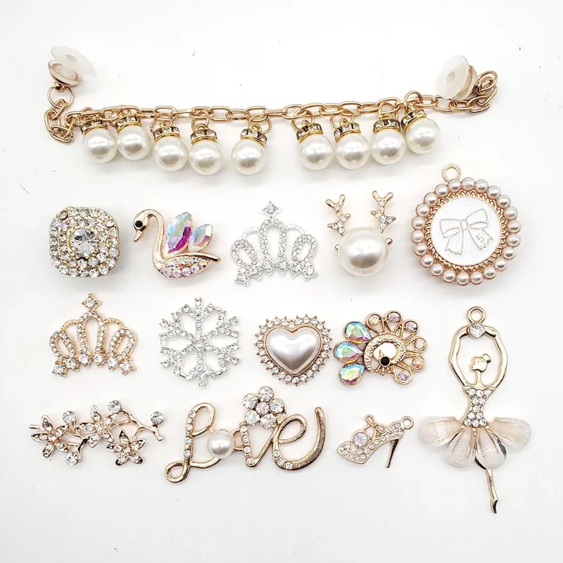 Wholesale Price Processing 10Pcs/30Pcs/50Pcs/100Pcs Random Shipment Of Jewelry Accessories Women’S Croc Clogs Buckle Girls Gifts