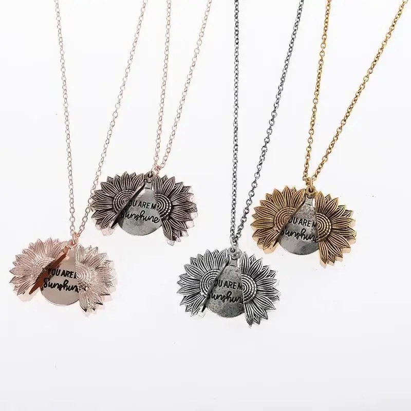

Sunflower double lettering necklace Alloy flower short collarbone European and American popular new necklace women
