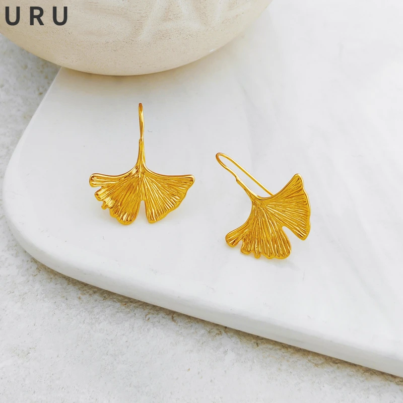 

Modern Jewelry Gold Color Leaf Earrings Pretty Design Hot Sale High Quality Brass Metal Drop Earrings For Women Girl Gifts