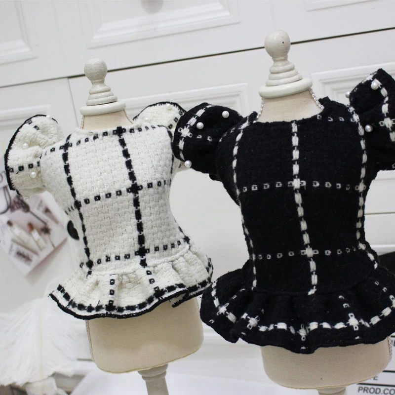 

Autumn Winter Fashion Imitation Pearl Woolen Cloth Dresses Pet Dog Clothes Handmade Black White Dress Puppy Dog Yorkshire Teddy