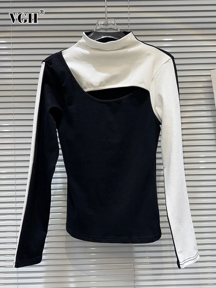 

Женская футболка с длинным рукавом, воротником-стойкой и вырезами