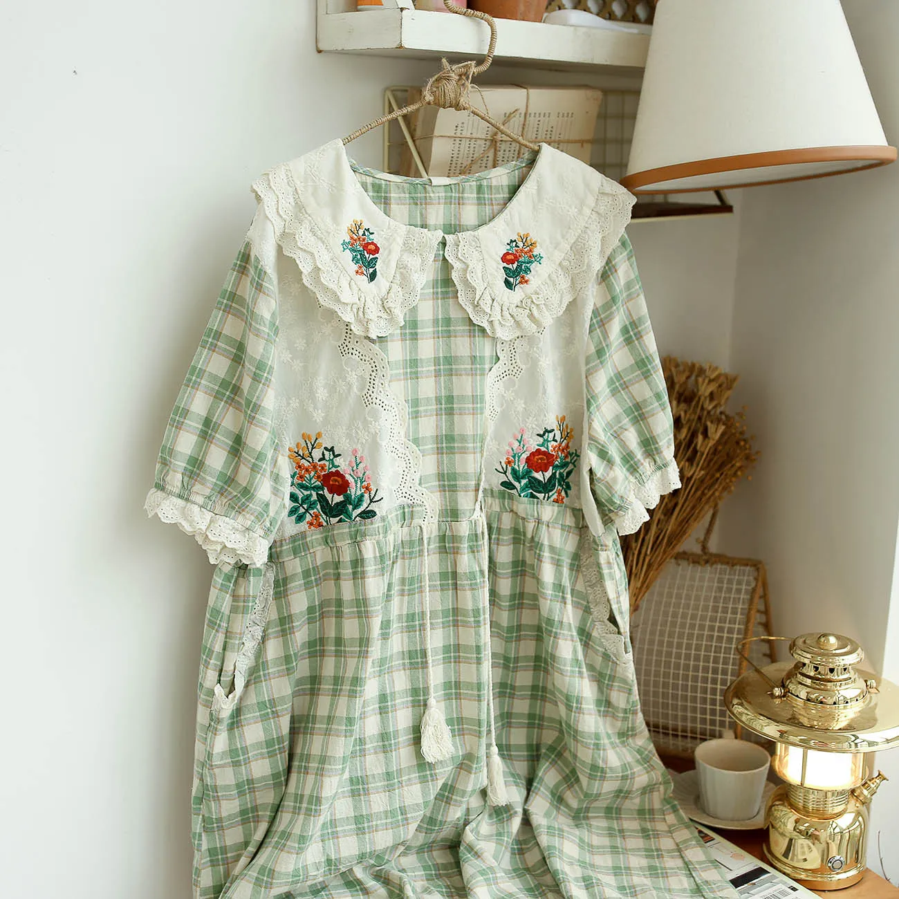 

100% Cotton Girl Sweet Japanese Lolita Lace Peter Pan Collar Long Dress 2022 Teenager Tartan Floral Embroidery Loose Waist Dress