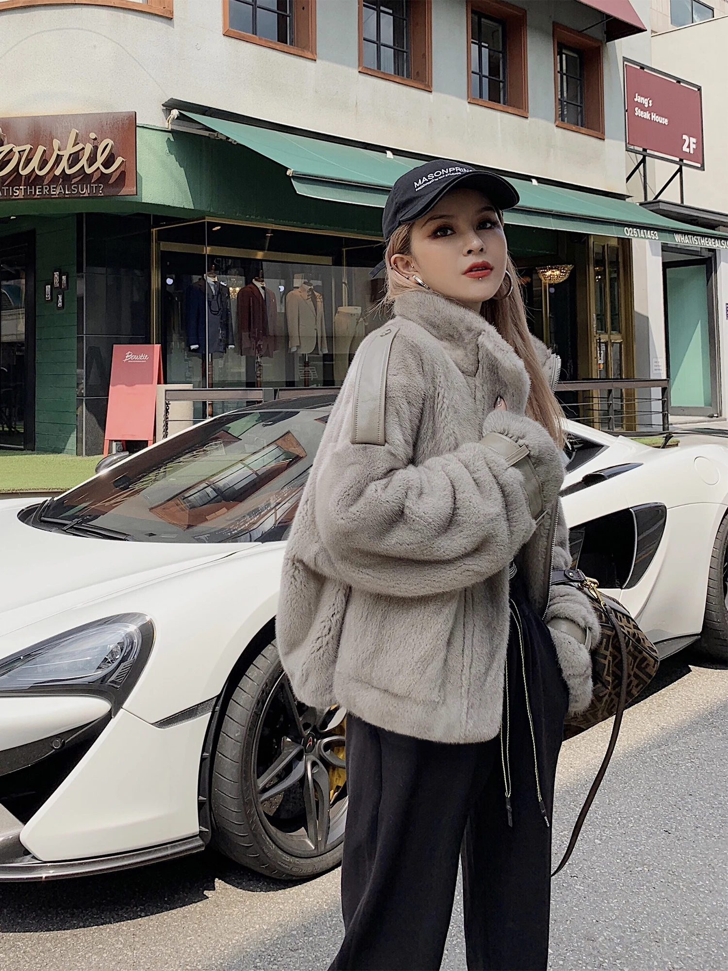 M's Locomotive Style Dangdao Imported Marten Overcoats Women's Short Whole Mink Stand Collar Mink Fur Coat