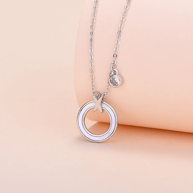 

New 2022 Designer Zircon Pendant Simple Luxury Ring Clavicle Chain