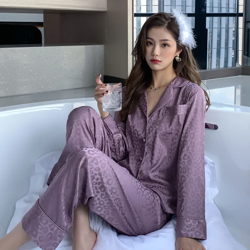 2021 New Silk Women's Pajamas Long-sleeved Two-piece Multicolor Loose Leopard Print Women's Pajamas Home Service